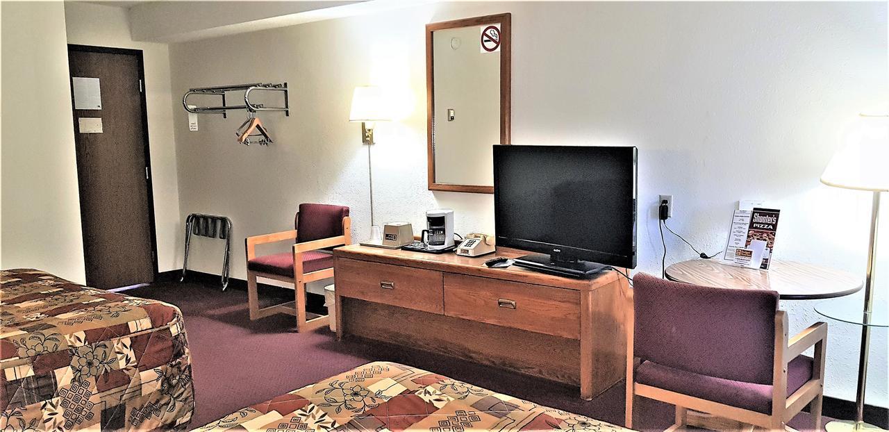 Amerivu Inn & Suites-エイボン エクステリア 写真